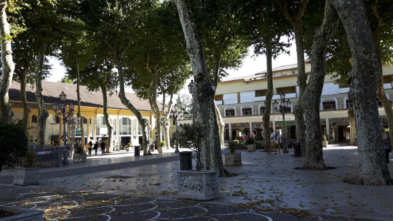 Appartamento Fiuggi Terme Exteriör bild