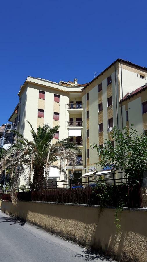 Appartamento Fiuggi Terme Exteriör bild